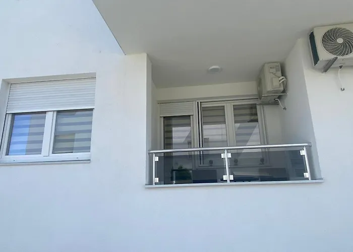 апартман милица アパート